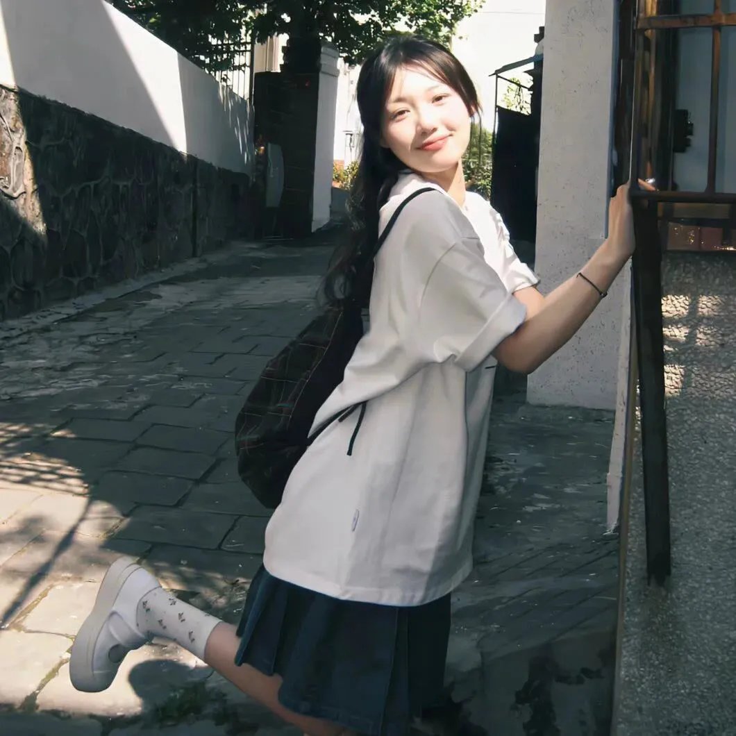 钢管舞娘